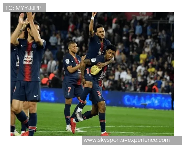 英超激战：巴黎圣日耳曼小胜本菲卡全场战术解析与精彩瞬间回顾